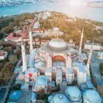 Dental Holiday and Tourism in Istanbul: Dental Implants, Veneers and Crowns